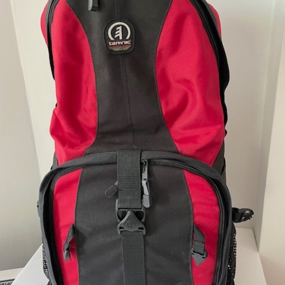 Tamrac Adventure 9 Camera backpack with storage - Picture 3 of 8